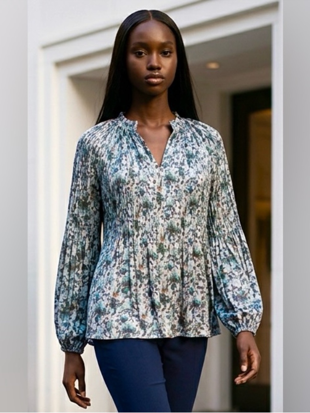 Elie Tahari Floral Pleated Blue Green Blouse Size Medium